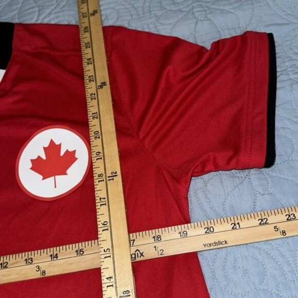 Canada Soccer FIFA World Cup Qatar 2022 Red Jersey M Polyester - Picture 7 of 7